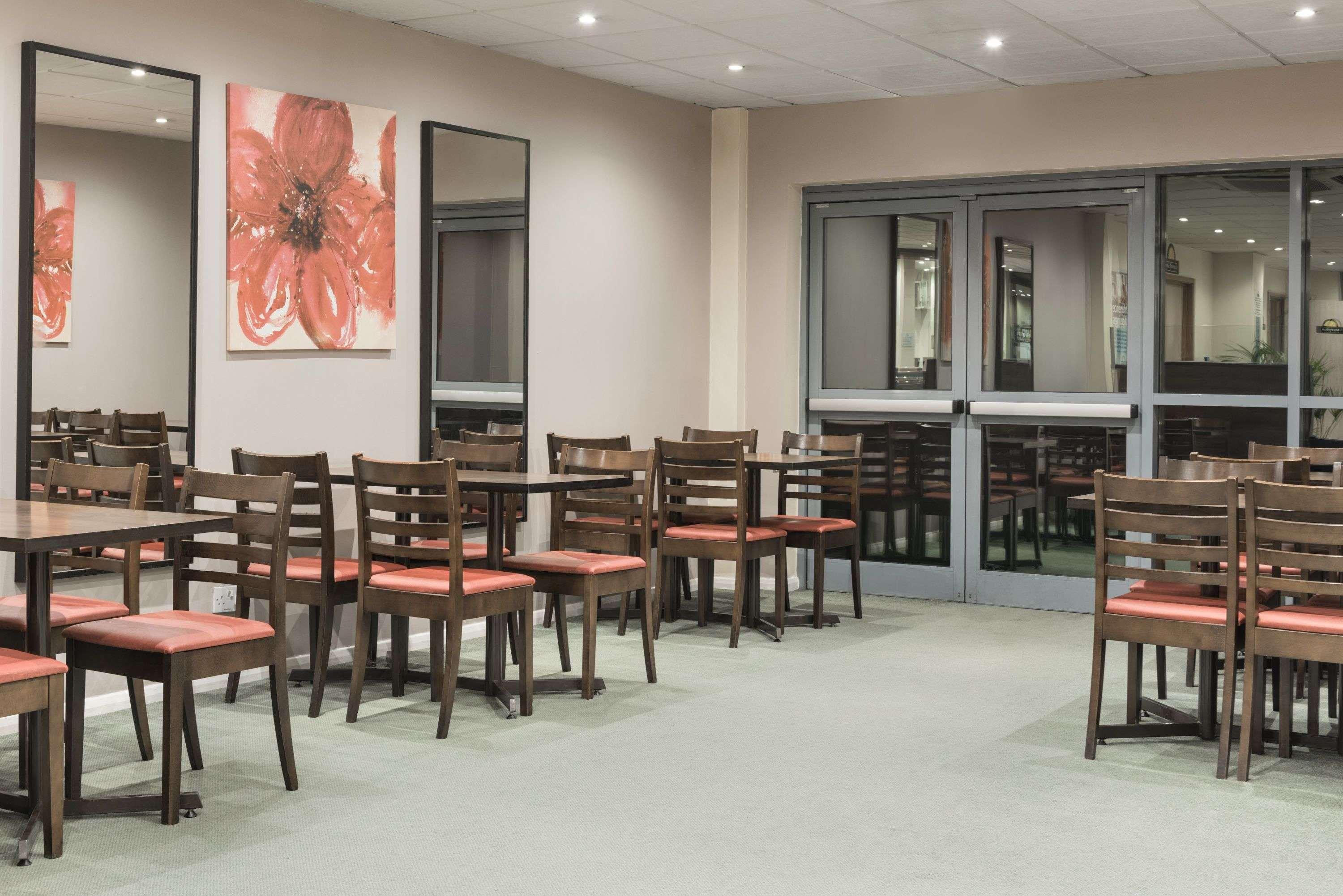 Days Inn By Wyndham Donington Castle Donington Eksteriør bilde