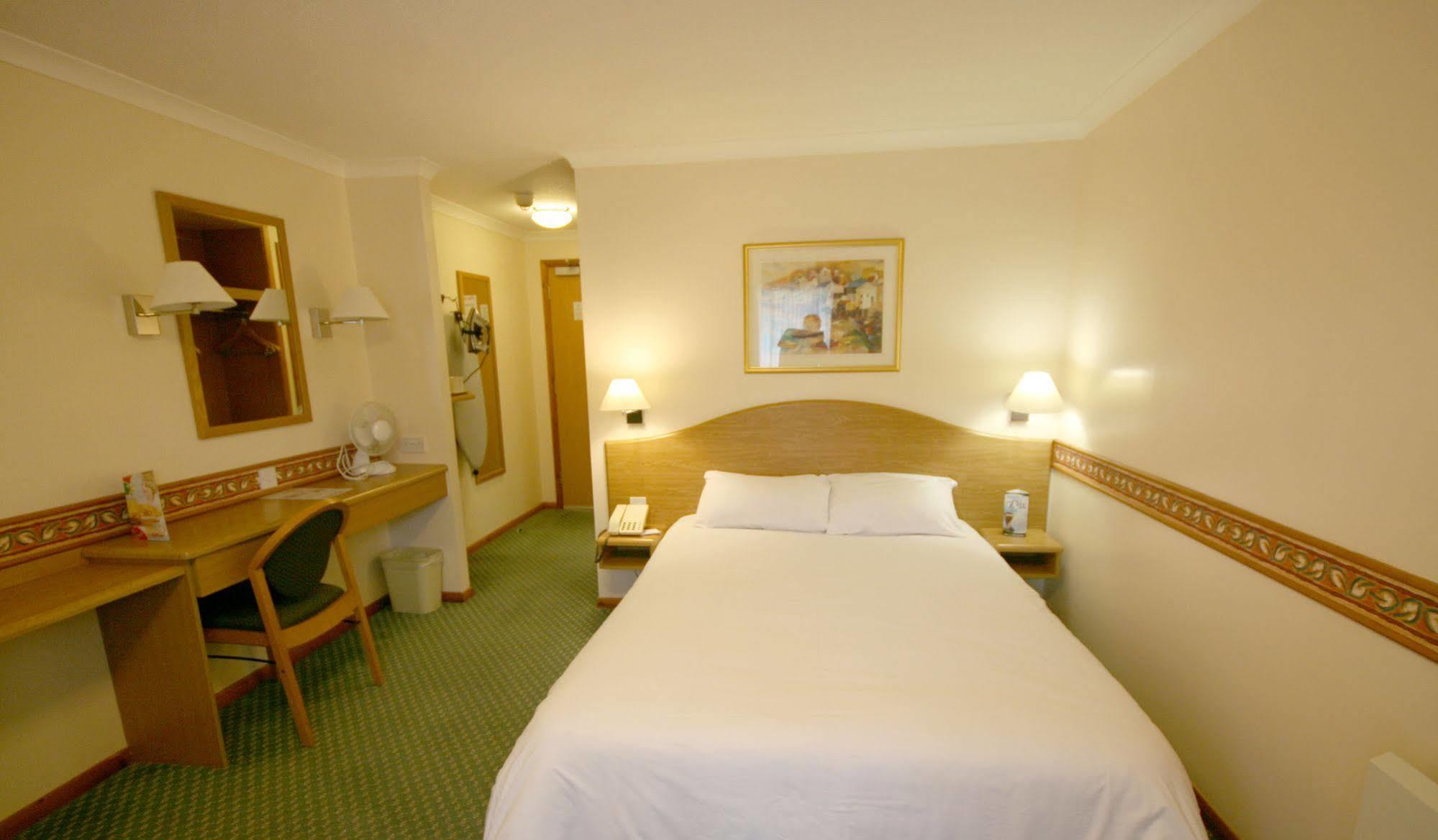 Days Inn By Wyndham Donington Castle Donington Eksteriør bilde